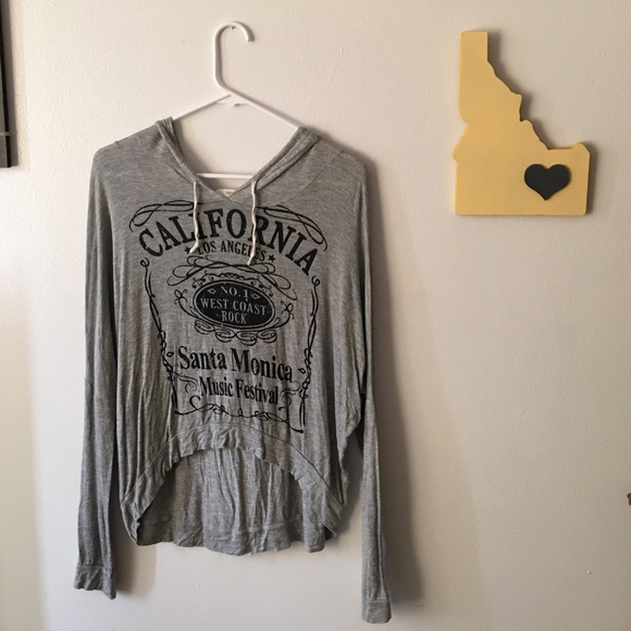 Gray long sleeve sweater