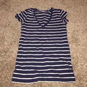 Jcrew NAVY AND WHITE STRIPE VNECK