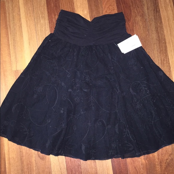NWOT Cabi Black Skirt