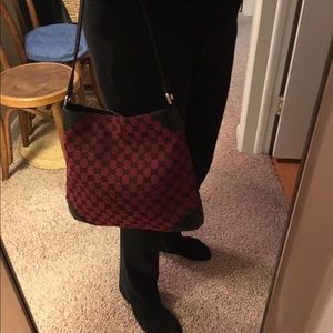 100% Authentic Gucci Hobo bag. Red and black.