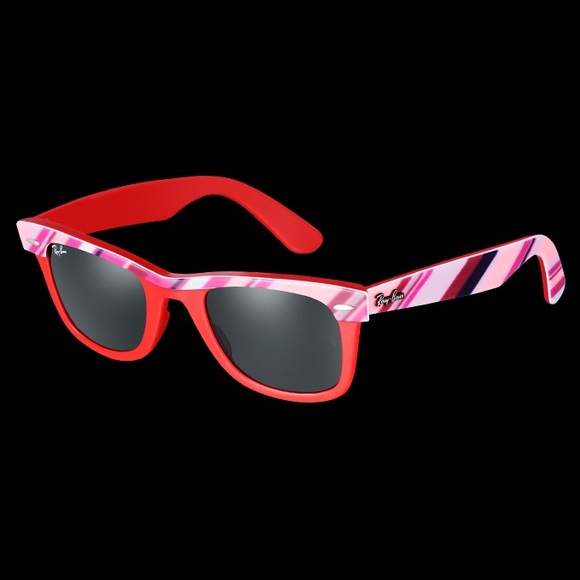 Ray Ban WAYFARER, Kenneth Cole REACTION, Betsey J