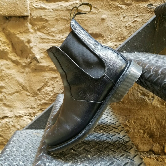 Doc Marten Chelsea Boots