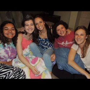 Meet your Posher, Briana