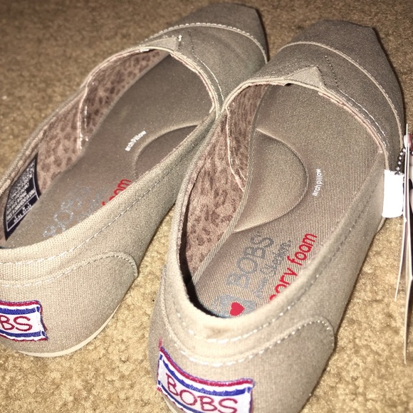 Khaki BOBS with memory foam souls. - Picture 4 of 4