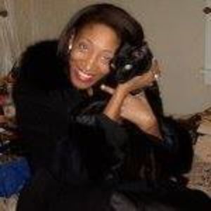 Meet your Posher, Regina