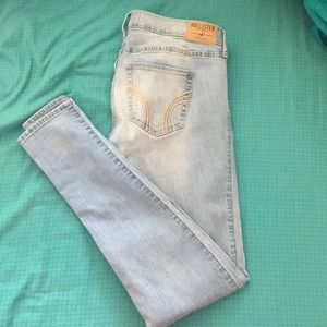 Hollister size 11 light washed jeans