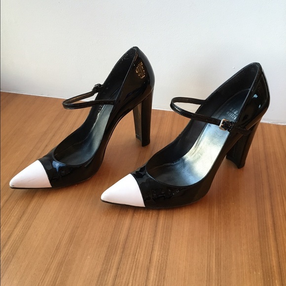 Stuart Weitzman Capped Toe Patent Leather Pumps
