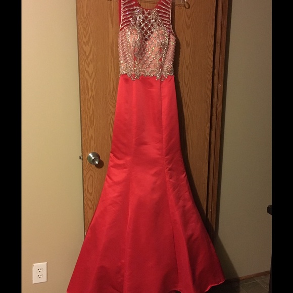 2016 RED PROM FORMAL DRESS