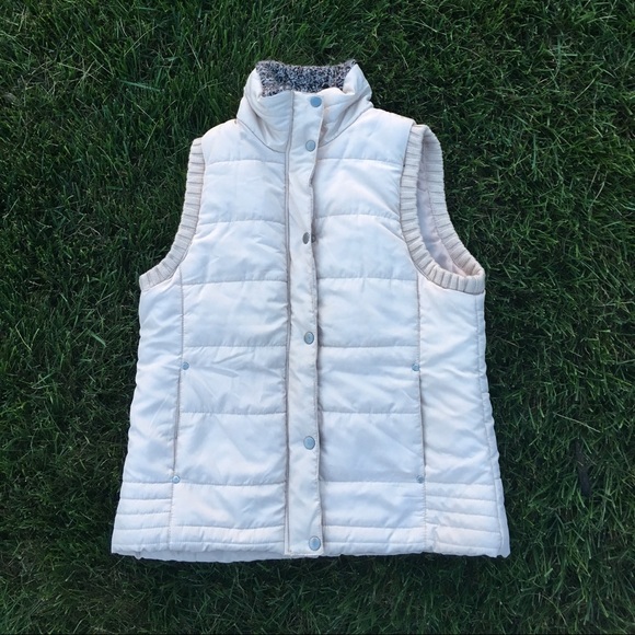 Cream Puffy Vest *selling until Saturday!*