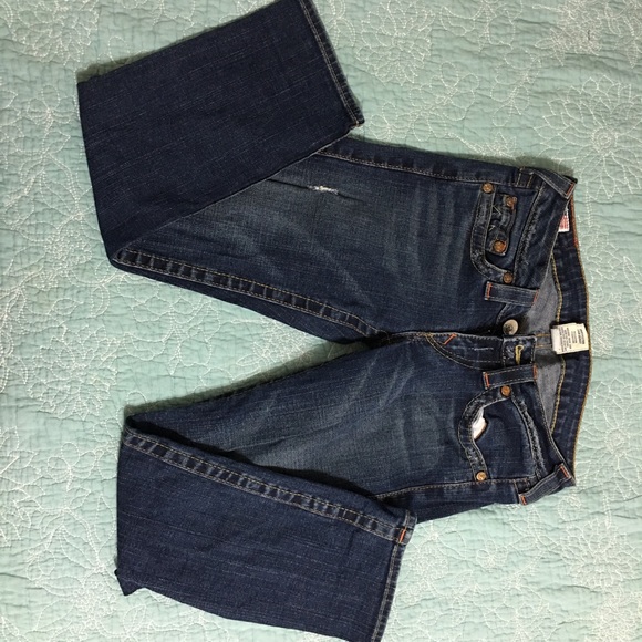 True Religion Lizzie Capris 27