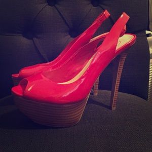 Jessica Simpson red pumps!