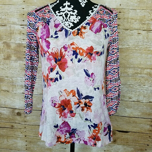 🚫 SOLD Anthro Akemi + Kin Ayana Peasant Blouse - Picture 2 of 4