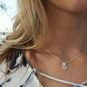 Silver Pineapple Pendant Necklace