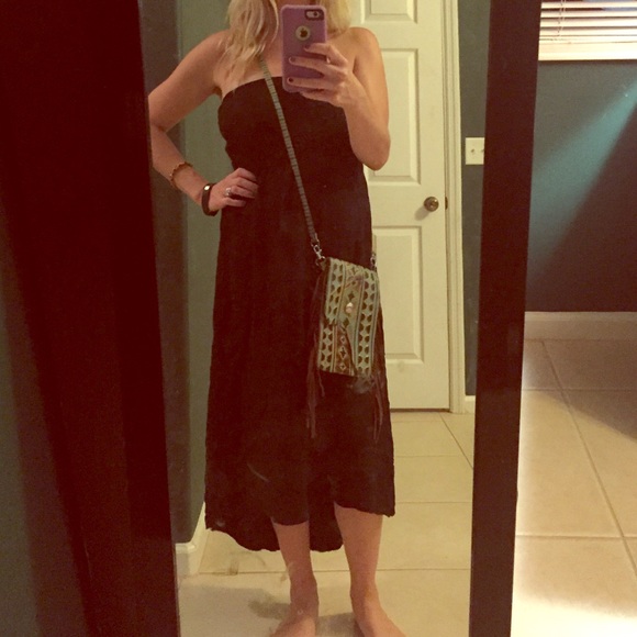 Love culture super cute black flowy maxi dress