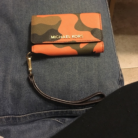 Michael Kors Handbags - Michael Kors army print wristlet