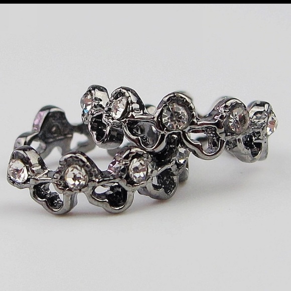 (H1) Ear Cuffs - Picture 3 of 4