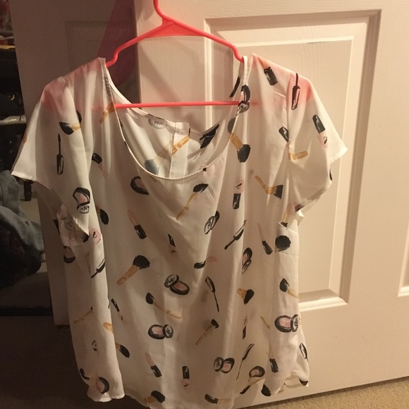 💄cosmetic inspired blouse!💄 🚨REDUCED!!🚨