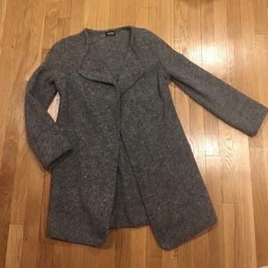 Size Small Varma Wool sweater