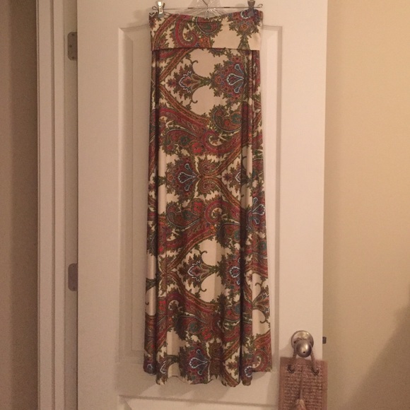 Maxi skirt