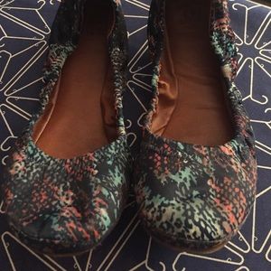 Lucky brand flats