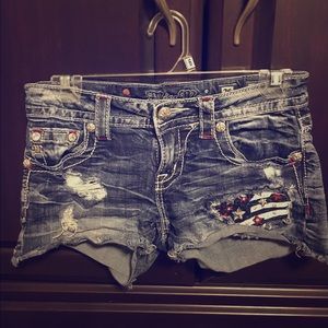 Miss me jean shorts size 26