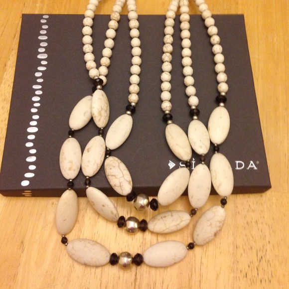 Silpada Act Natural Necklace