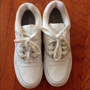 White Nike Delta Force Sneakers