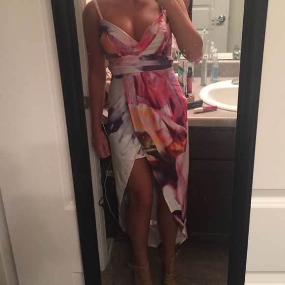 Gorgeous Showpo hi low dress