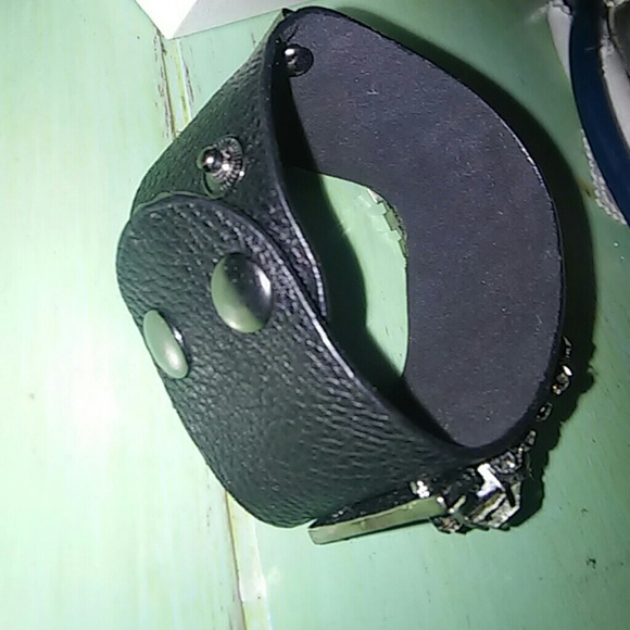 Bracelet bundle - Picture 3 of 4