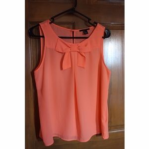 Pretty and preppy bow tank!