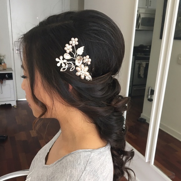 Bride wedding hair accessory bridal