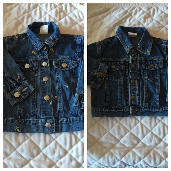 🎉❤️ Flash Sale🎉❤️Bundle  of 2 Jeans Jackets