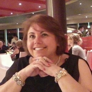 Meet your Posher, Helen