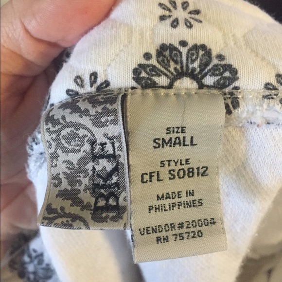 Patterned Coat - Picture 4 of 4