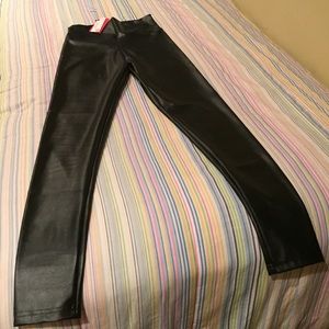 Vegan Leather Lotus Leggings