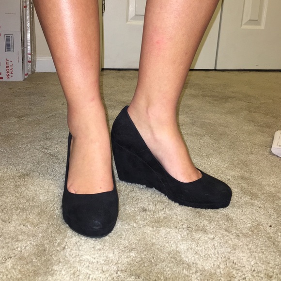 Suede wedge