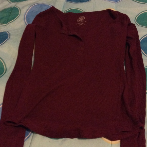 Long sleeve maroon shirt
