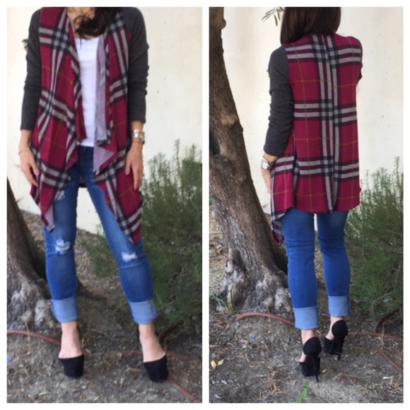 Plaid cardigan ONE HOUR SALE - Picture 3 of 4