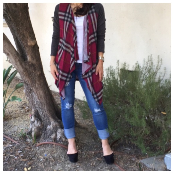 Plaid cardigan ONE HOUR SALE - Picture 4 of 4