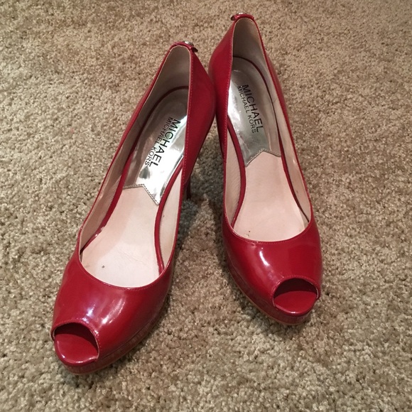 Michael Kors pumps