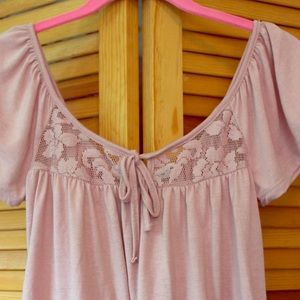 American Tag cropped flutter sleeve top