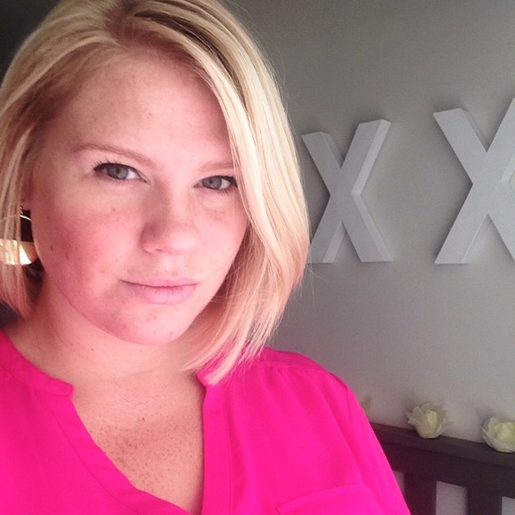 Meet your Posher, Marlo - Picture 3 of 4