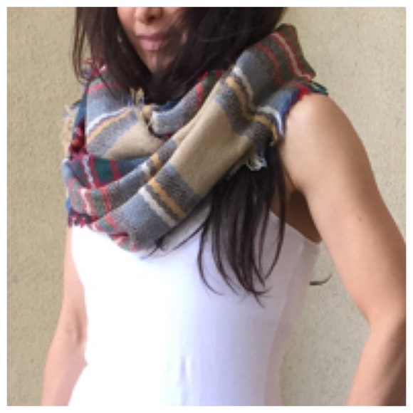 Tartan infinity scarf - Picture 2 of 2