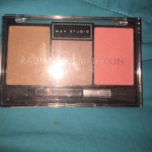 max studio contour kit