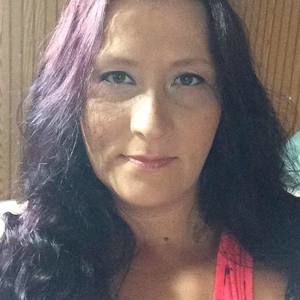 Meet your Posher, Elaine