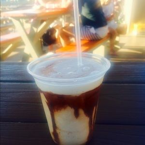 Meet your Posher, Lilia