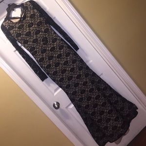 Lace long sleeve maxi