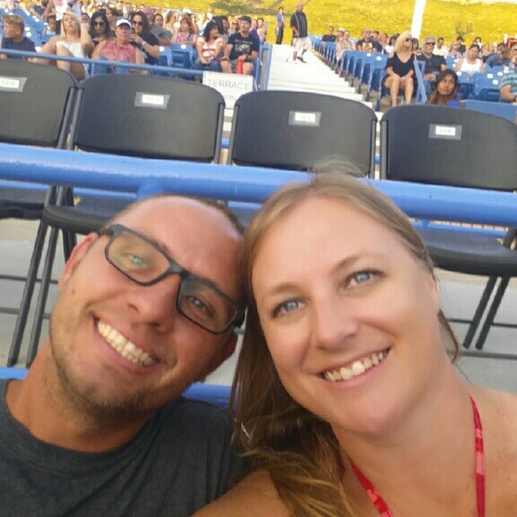 Meet your Posher, Lisa - Picture 1 of 1