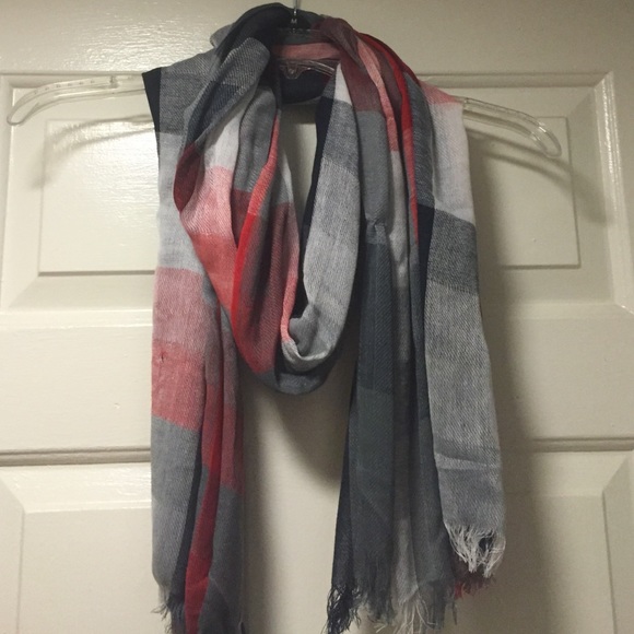 NWT Plaid Scarf