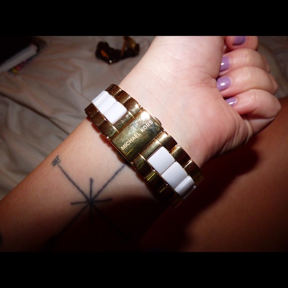 Michael Kors watch - Picture 2 of 3